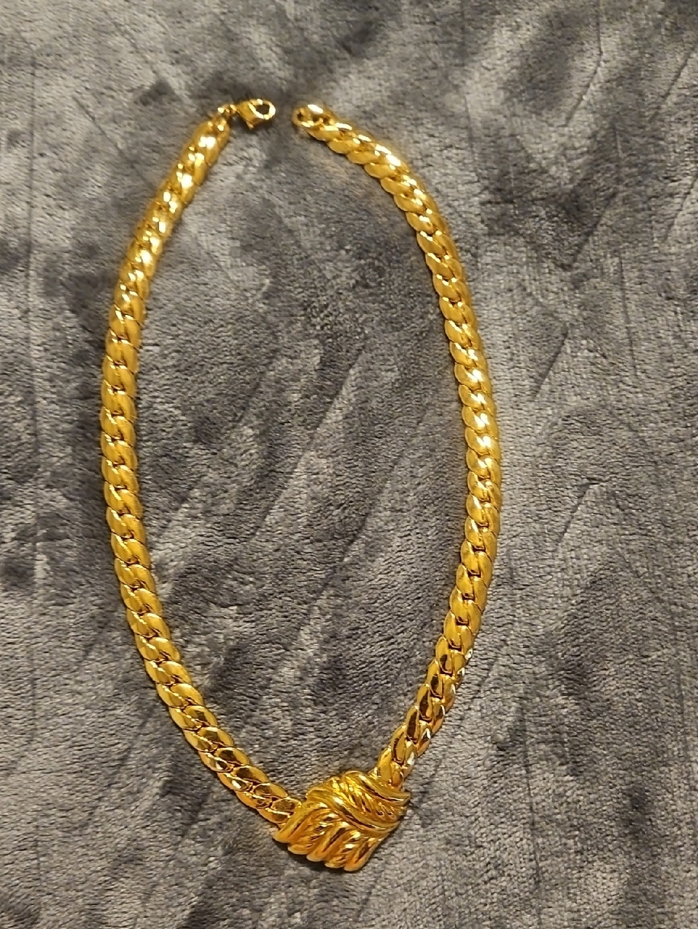 Vintage Gold Chain Necklace with Decorative Knot Pendant - Women's Jewelry